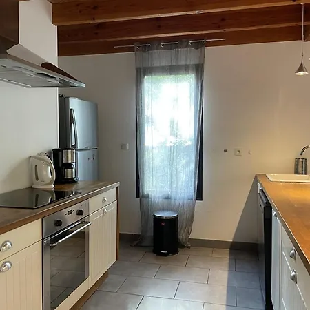 8 Pers. Proche Lac, Ocean Et Golf, Wifi, Animaux Admis, Parking - Fr-1-379-83 Vila *