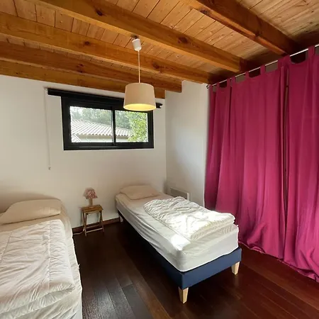 Vila 8 Pers. Proche Lac, Ocean Et Golf, Wifi, Animaux Admis, Parking - Fr-1-379-83 *